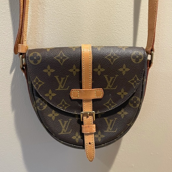 Louis Vuitton Handbags - Louis Vuitton Chantilly PM Crossbody